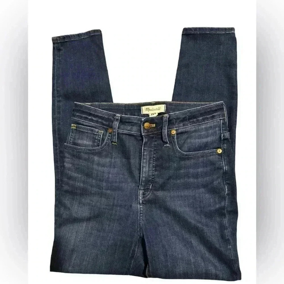 Madewell Curvy High-Rise Skinny Jeans in Sussex Wash: Tencel Denim Edition - Picture 3 of 6